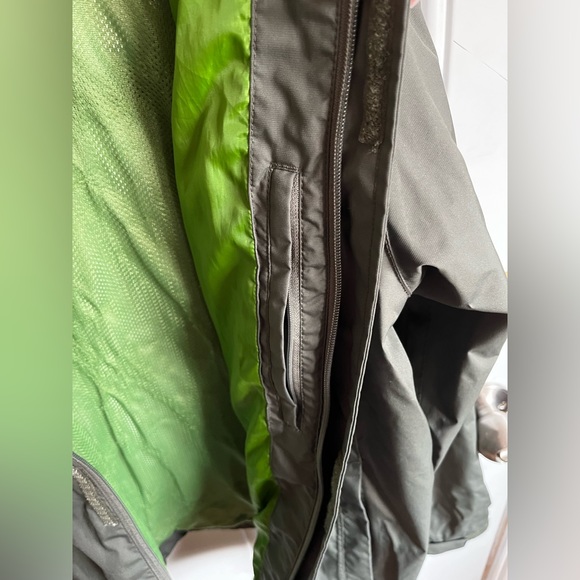 Eddie Bauer | Green Lightweight Jacket - Picture 4 of 9